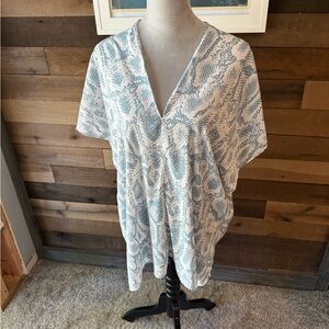 Blue and White Snake Print V-Neck Top